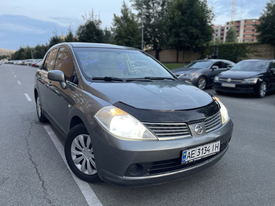Nissan Tiida 1.6г/б Автомат