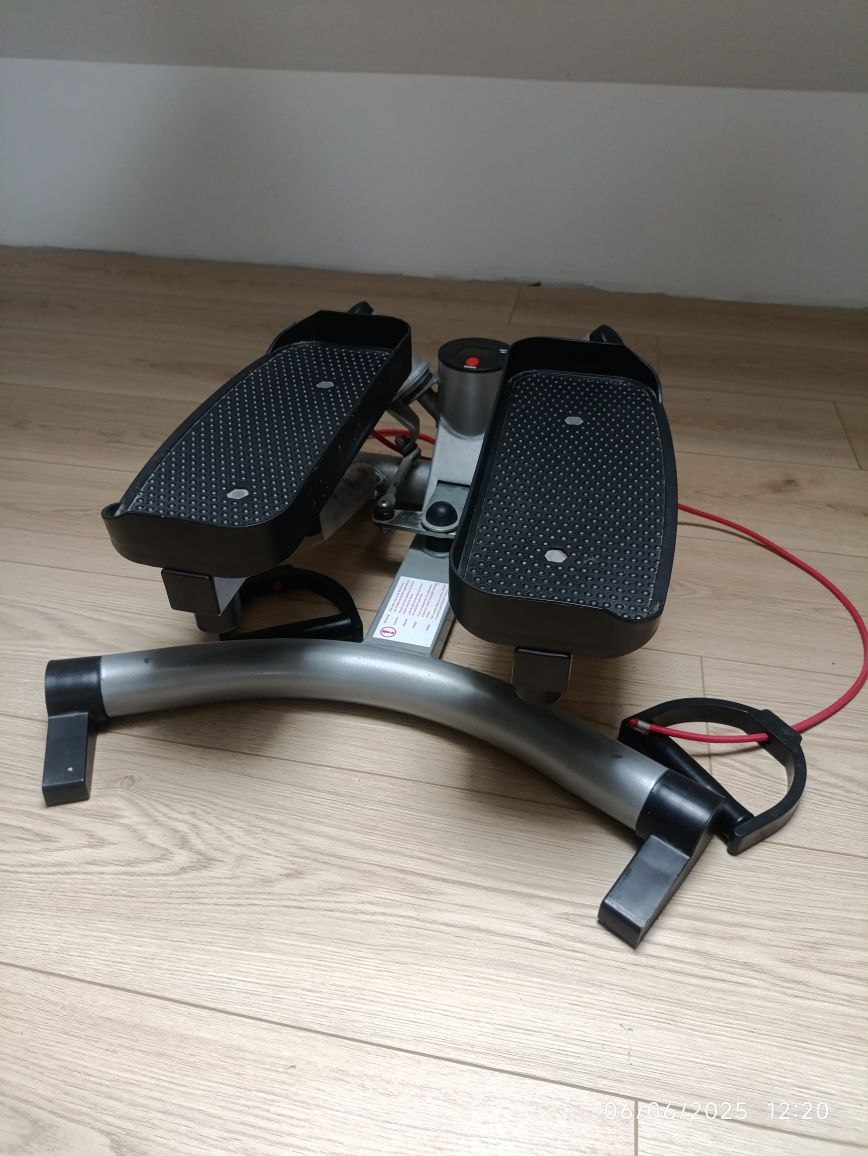 Stepper do ćwiczeń fitness Tchibo z linkami