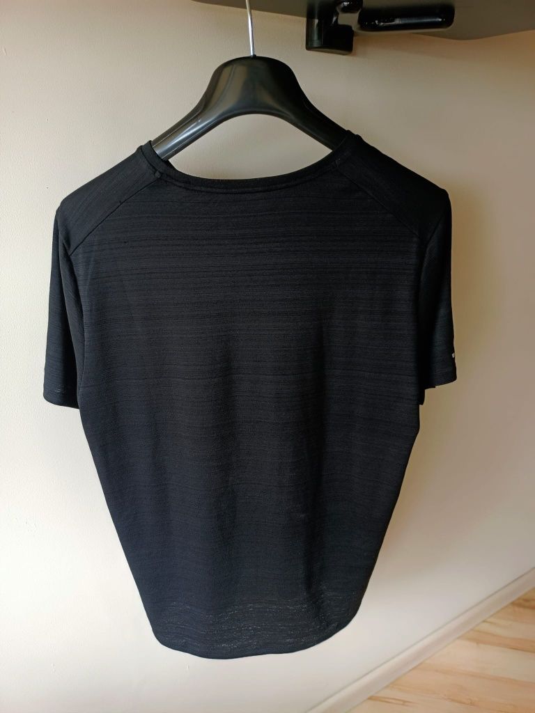Koszulka Nike Running Dri-Fit.