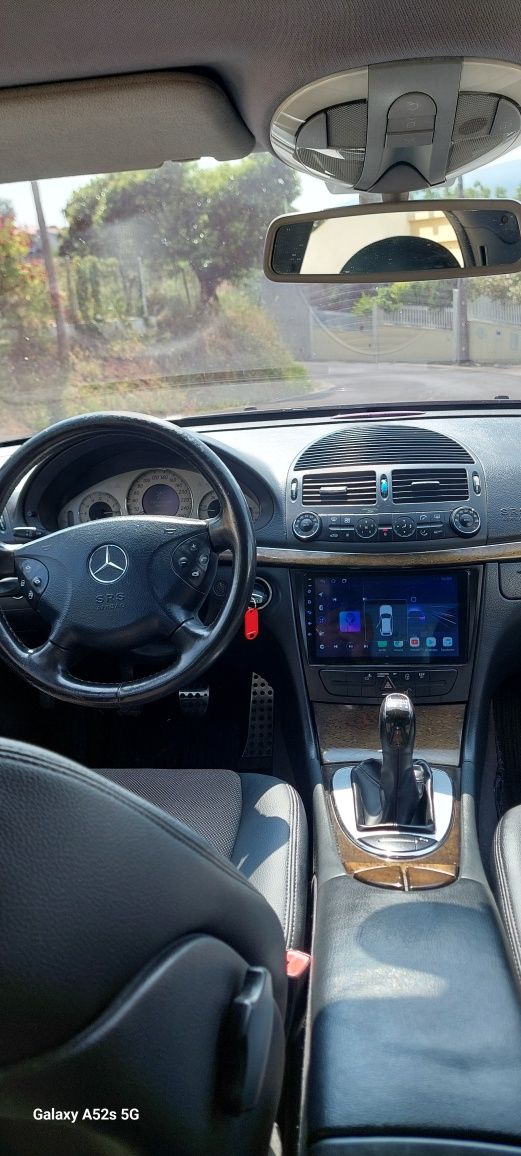 Mercedes E220 CDI ano2003 com películas averbadas insp10/2026 pneu nov