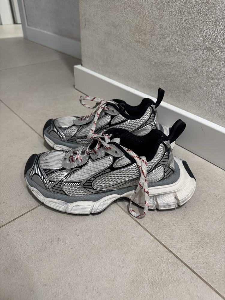 Жіночі Balenciaga 3xl