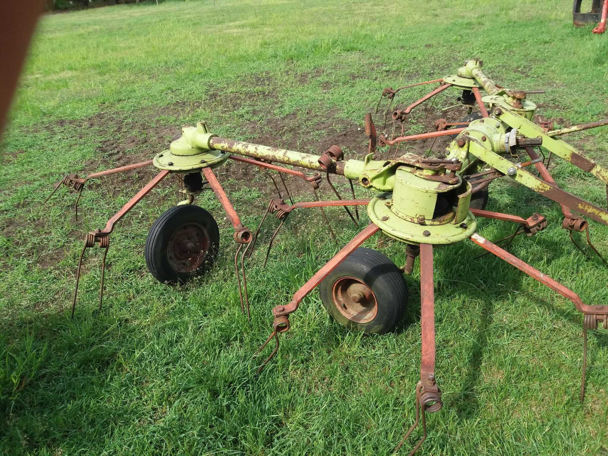 części przewracarka przetrząsarka  CLAAS 540 FELLA 520 Niemeyer 521