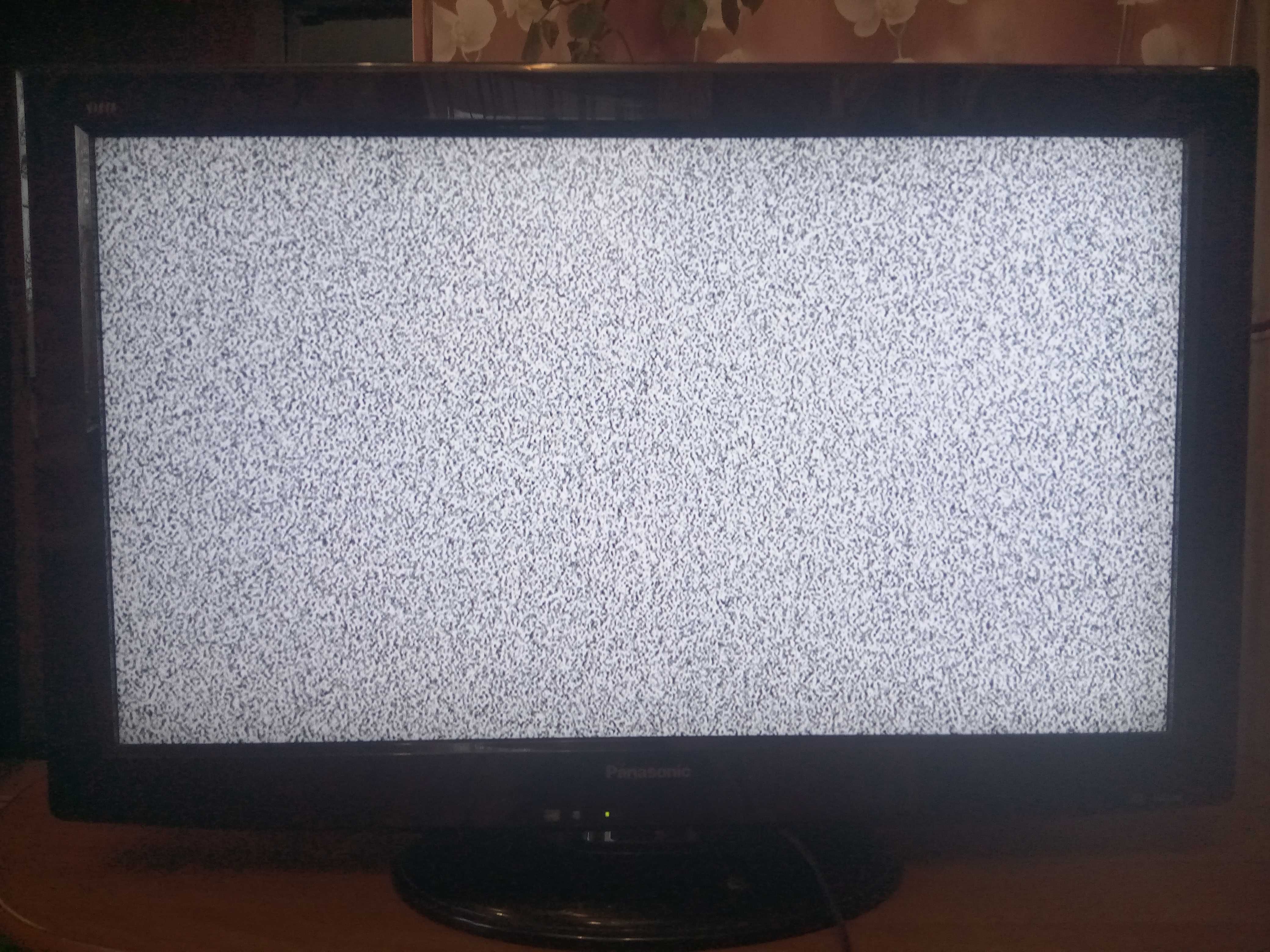 Телевізор Panasonic tx lr32c20
