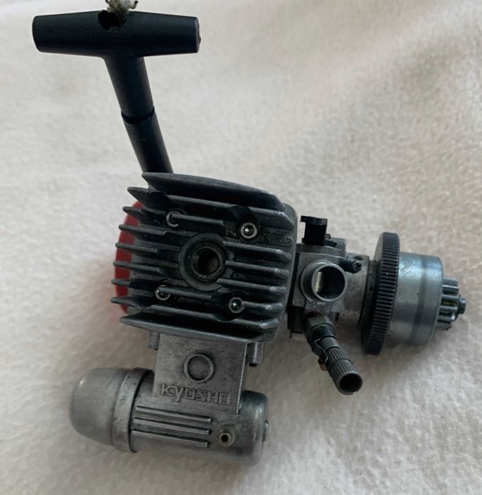 Motor Kyosho GT Nitro RC – Usado