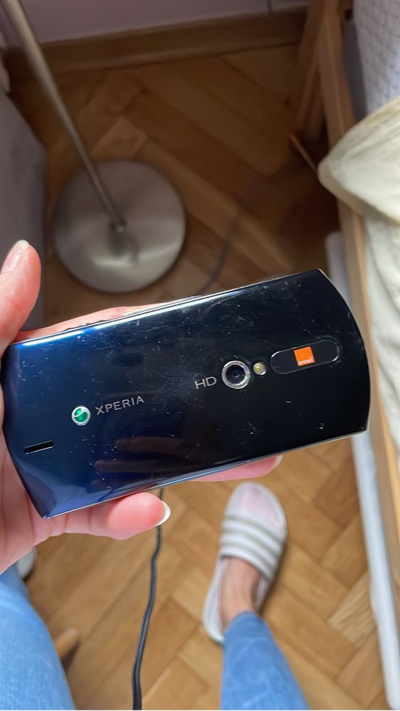 Xperia Neo V nie włącza się