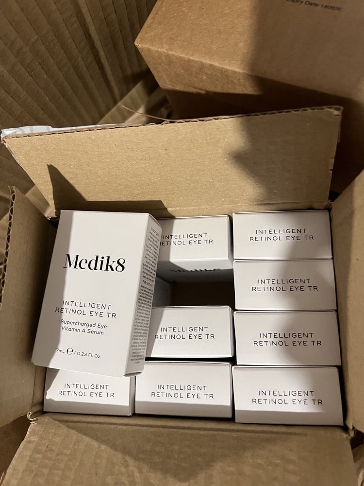 Medik8 Intelligent RETINOL EYE сироватка для очей