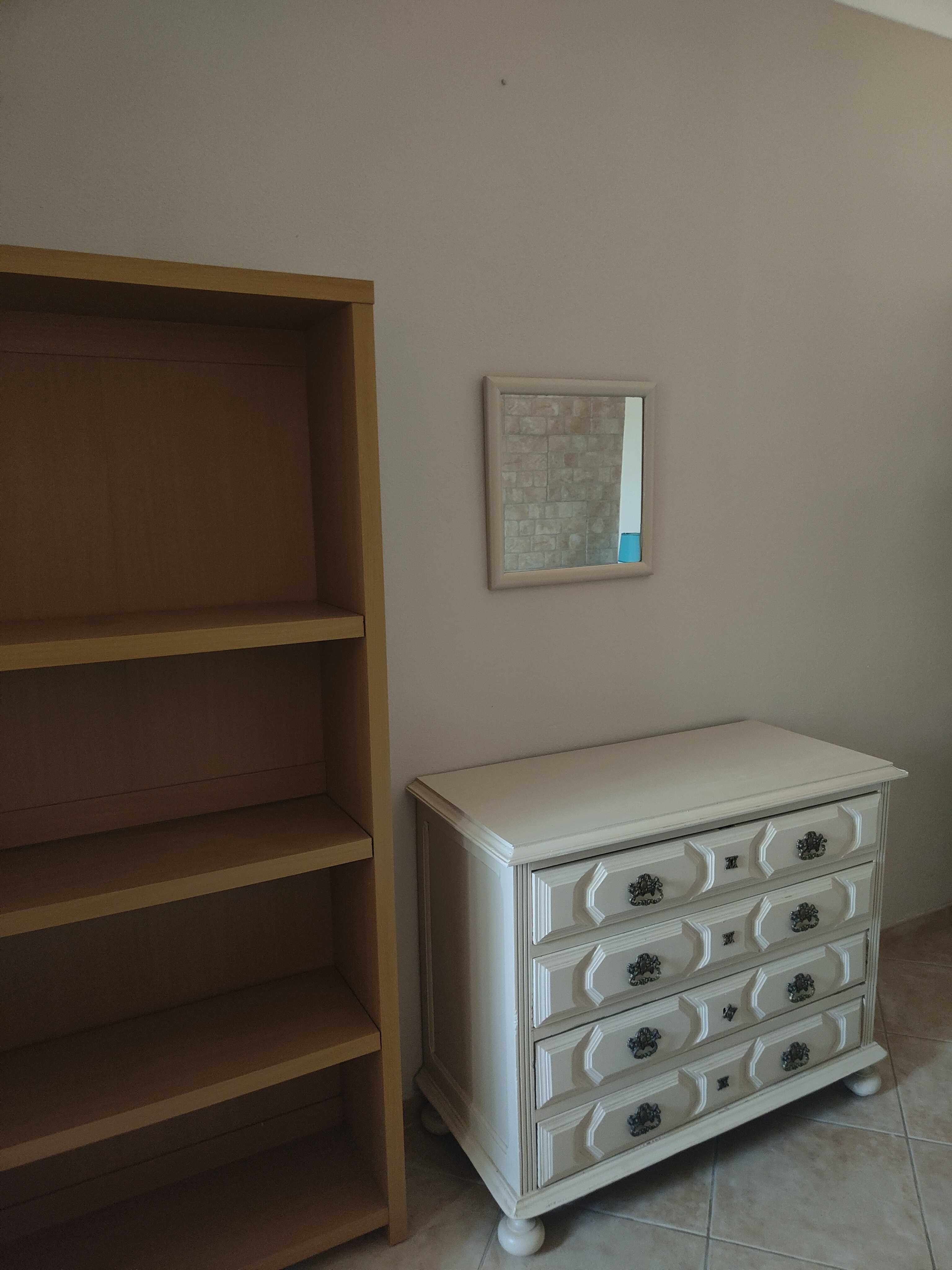 Quartos em Gambelas para meninas estudantes