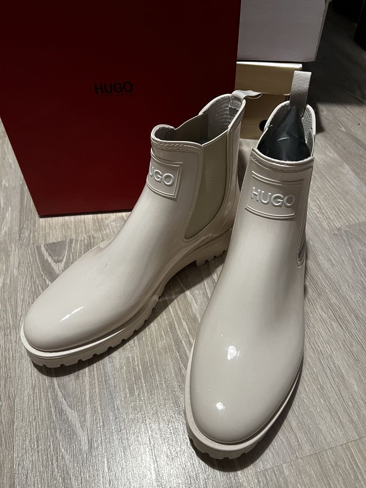 Kremowe kalosze Hugo boss oryginalne 40