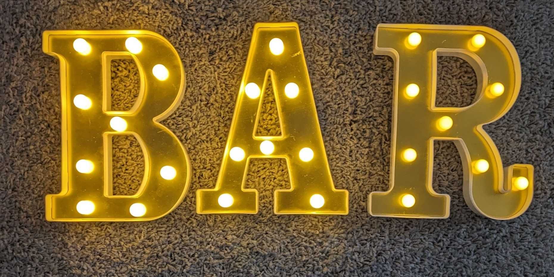 Napis BAR, literki podświetlane LED, zasilanie bateryjne, nieużywany
