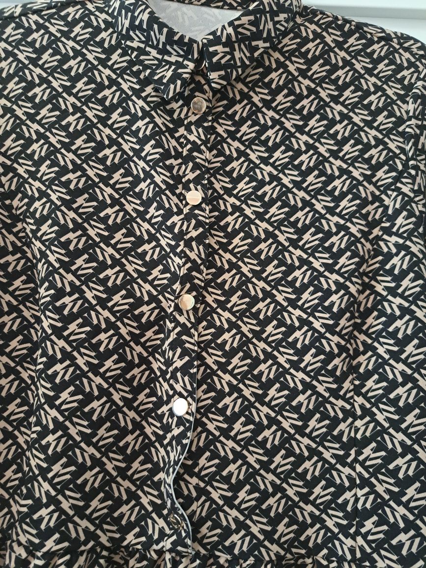 Sukienka elegancka z kołnierzykiem Mohito r.38