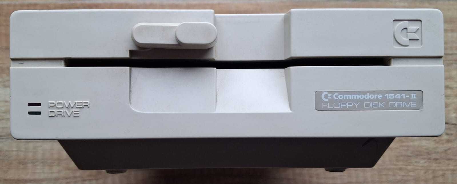 Stacja dyskietek dysków Commodore 64 1541-II prezent DZIAŁA
