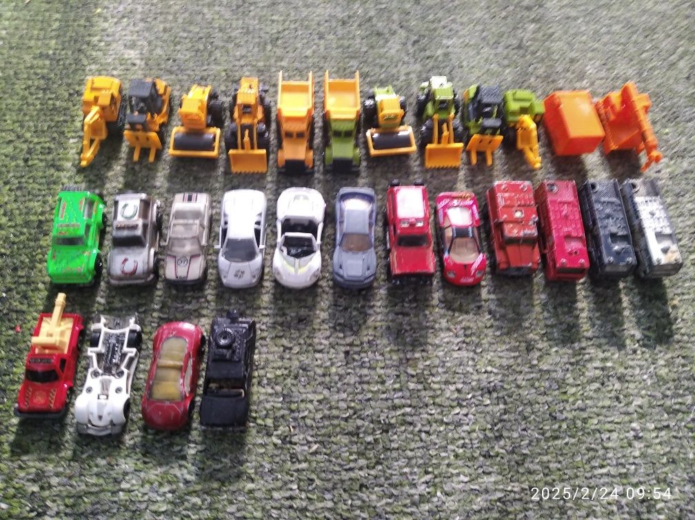 Модель 1:87 трактори,та автомобілі