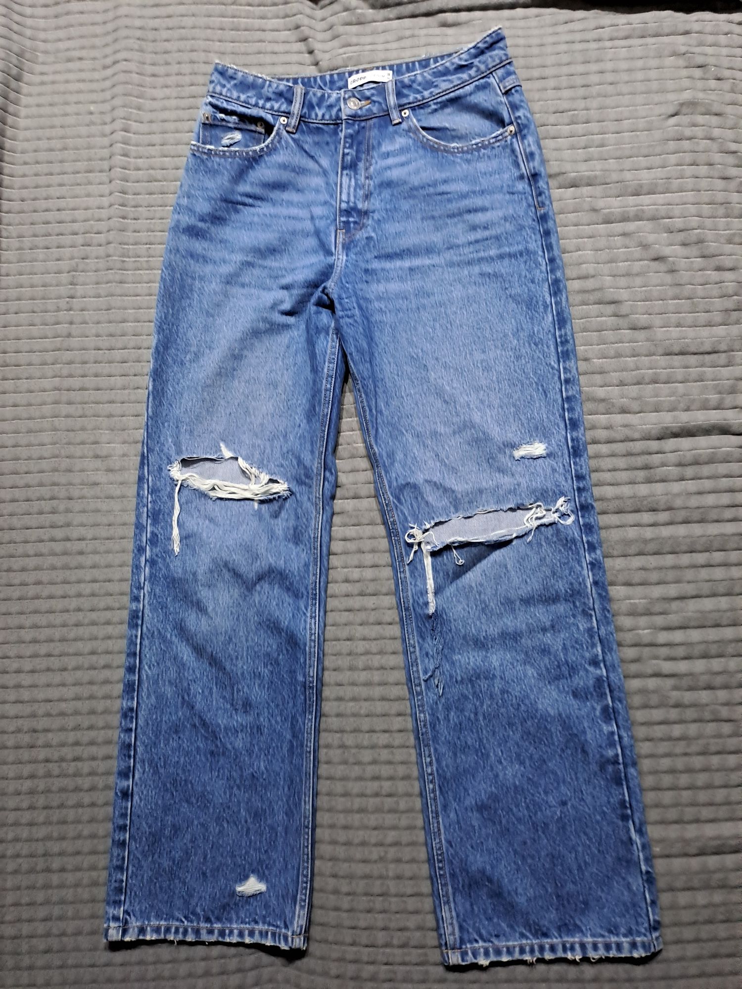 (594) Spodnie damskie r.M Cropp