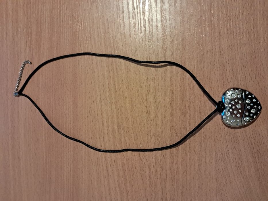 Unikatowy naszyjnik serce z Avonu z usb