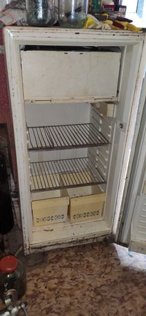 Продам холодильник Донбасс