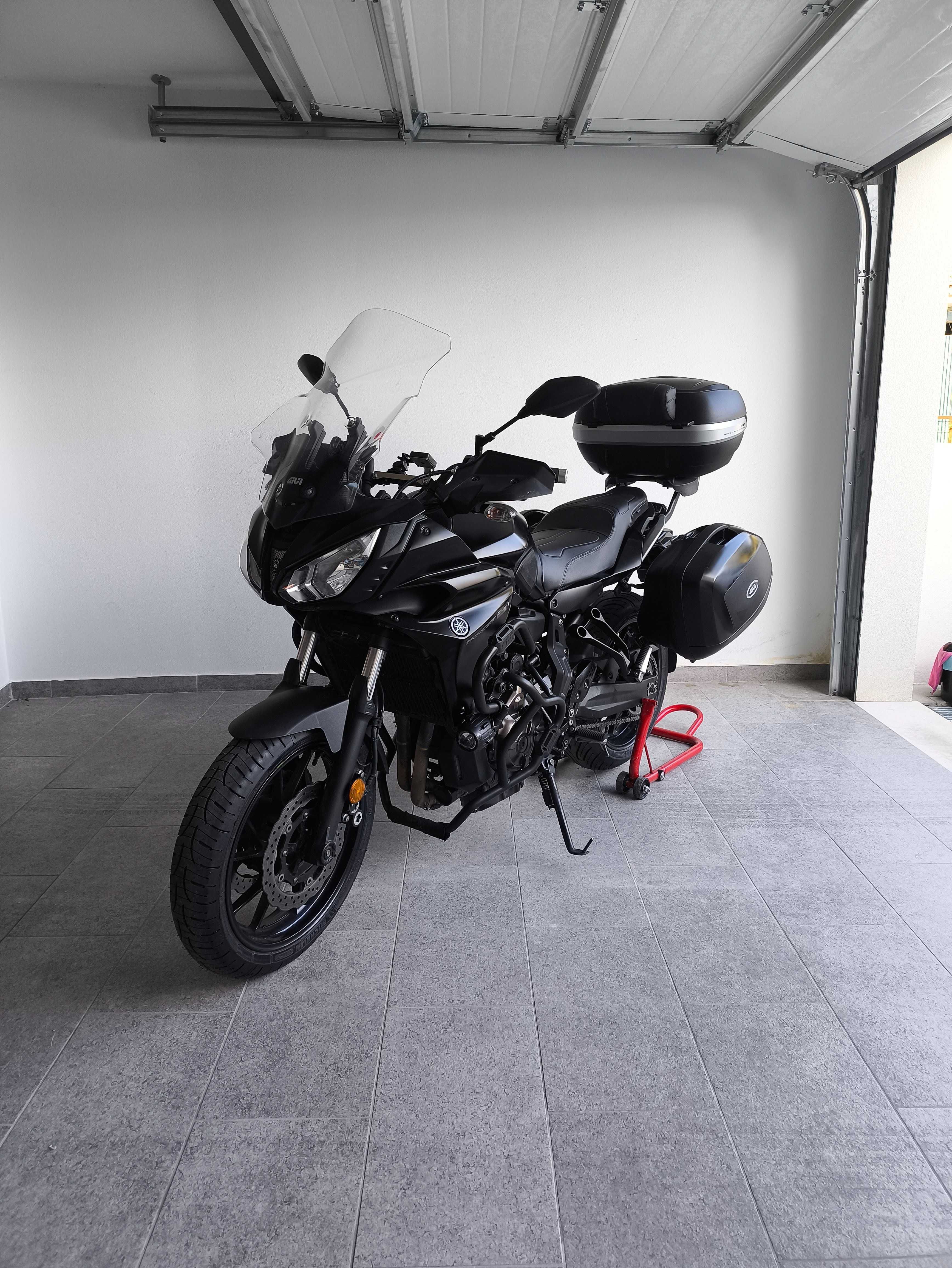 Yahama Tracer 700