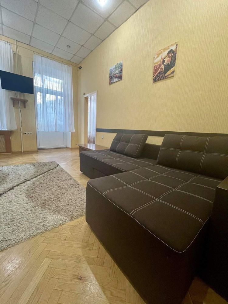 Оренда 2к квартири подобово.  Антоновича 47. Горького.  Олімпійська