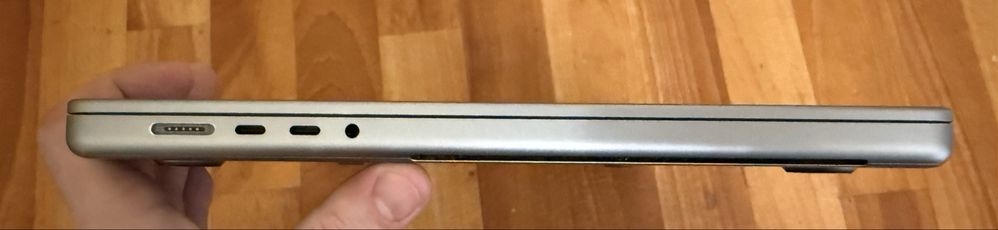 Macbook Pro a2485 M1