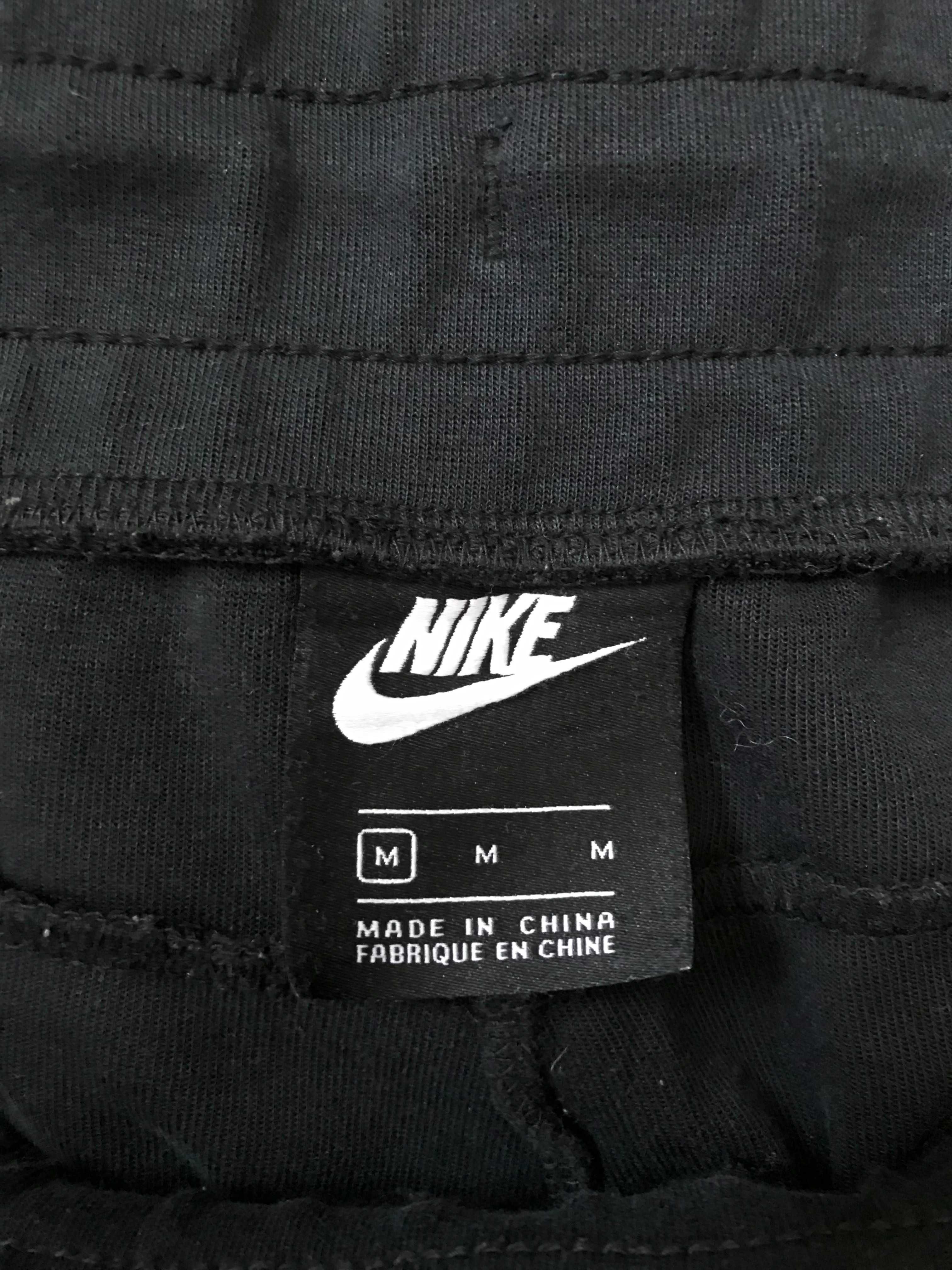 Spodnie dresowe Nike Tech-Fleece rozm. M ( nowa kolekcja)