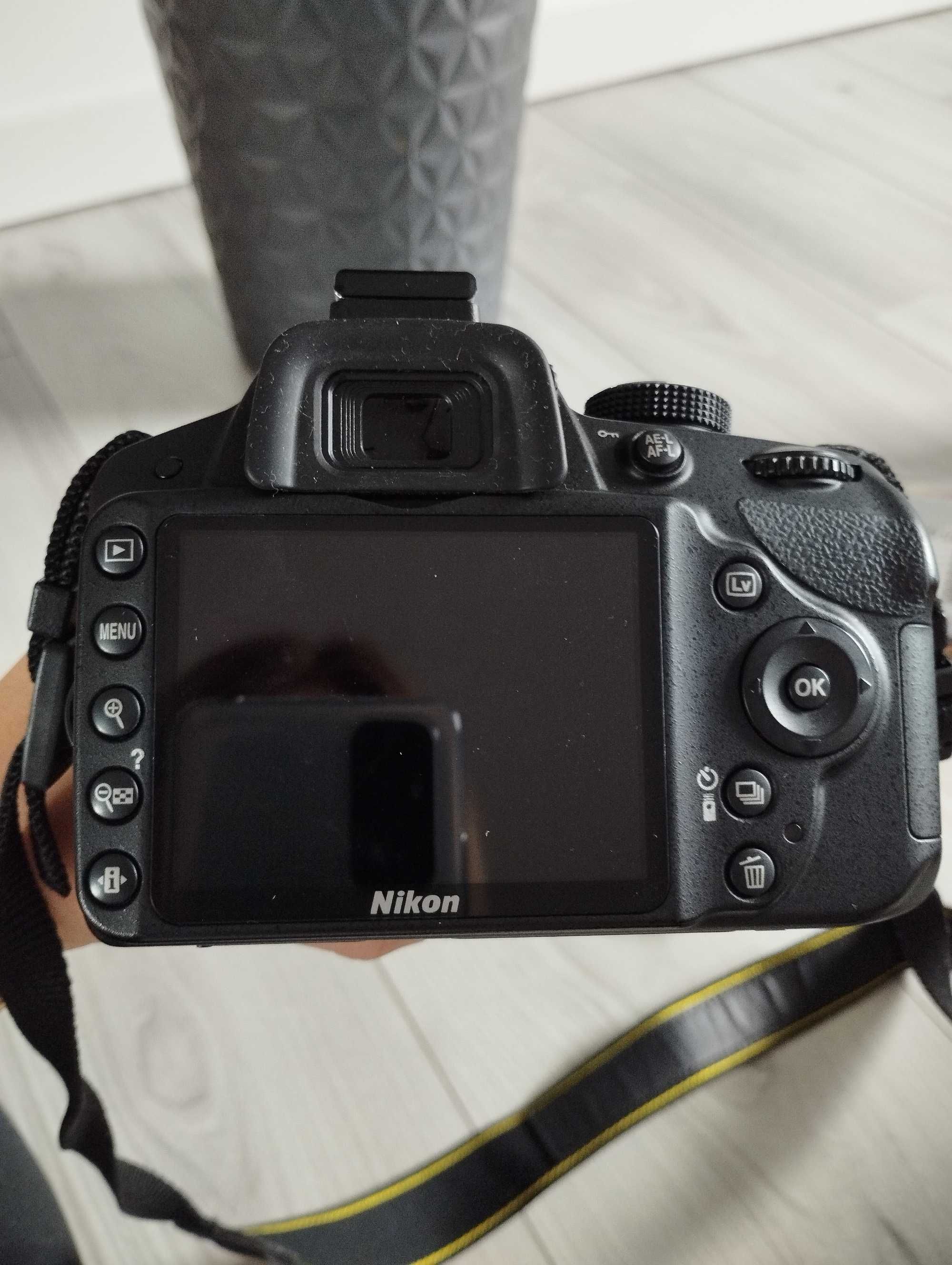 Aparat fotograficzny,lustrzanka Nikon D3200