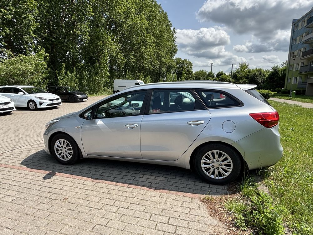 Kia Ceed lift 2017r , 1.4 CRDI 90km , vat 23%