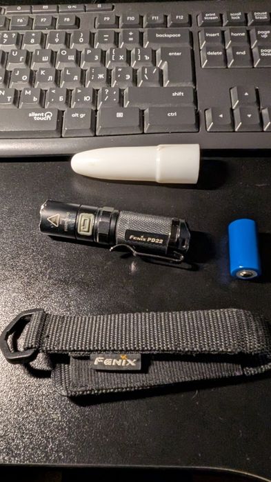 Тактичний лихтарик Fenix TK11 + тактична виносна  кнопка