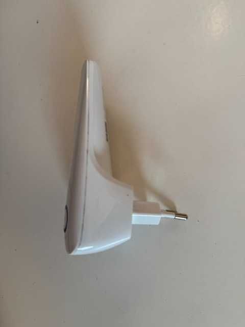 wzmacniacz sygnału Wi-Fi marki TP-Link