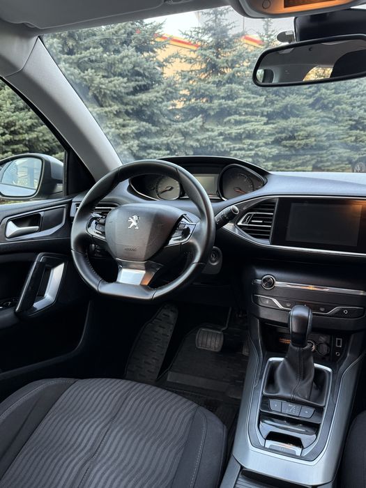 Продам Peugeot 2015