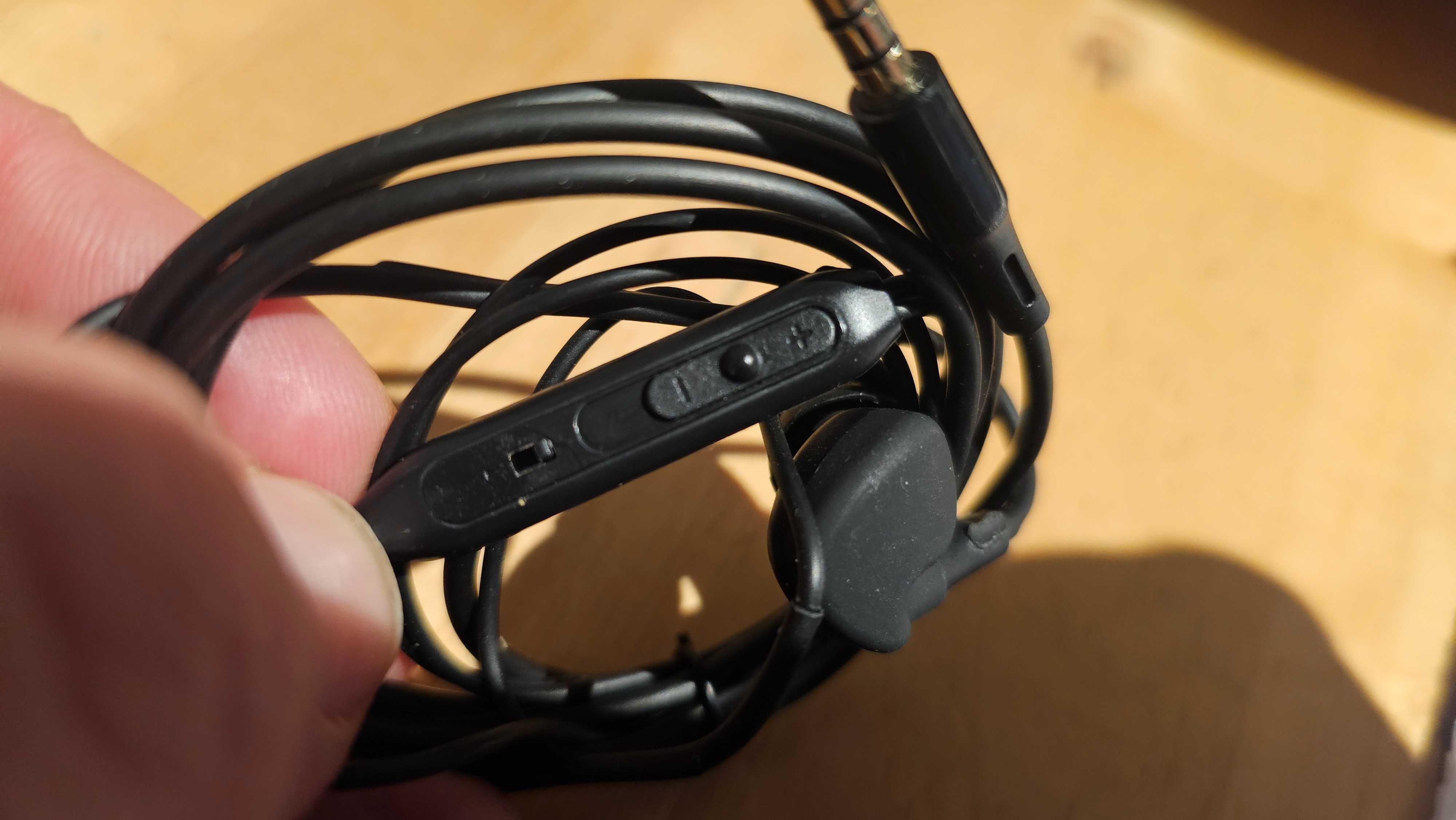 Słuchawki do telefonu z mikrofonem i regulacją głośności mini jack 3,5