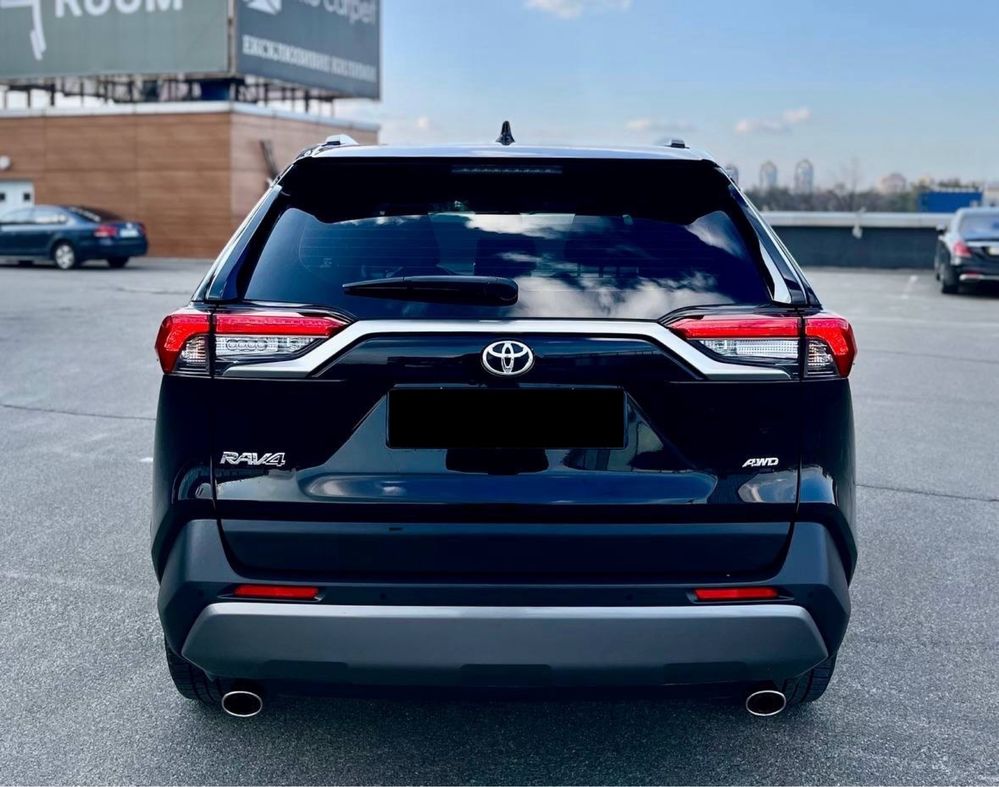Продам офіційну Toyota RAV4 2019 AWD