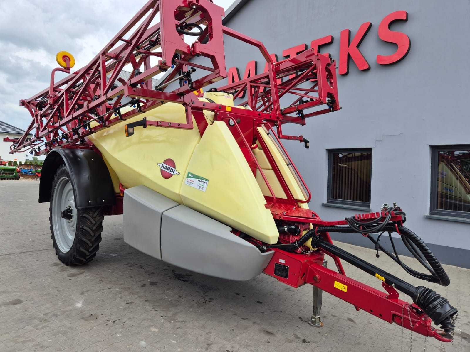Opryskiwacz Hardi Commander 4400l 24m 2010r HC5500 Skrętne koła