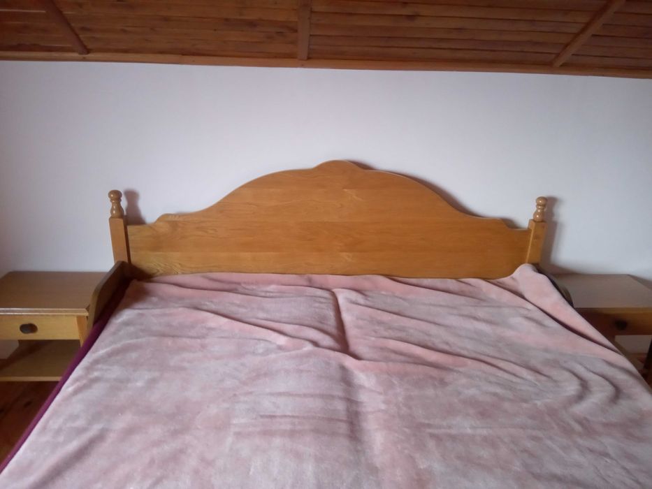Elegancka sypialnia z litego drewna dębowego