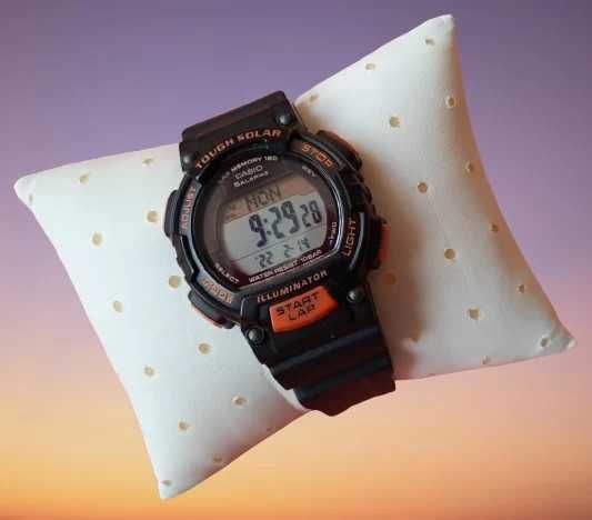 Nieduży sportowy zegarek CASIO Solar STL-S300H stan bdb.