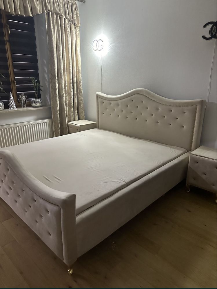 Łóżko w stylu Glamour 180×200 z pojemnikiem na pościel