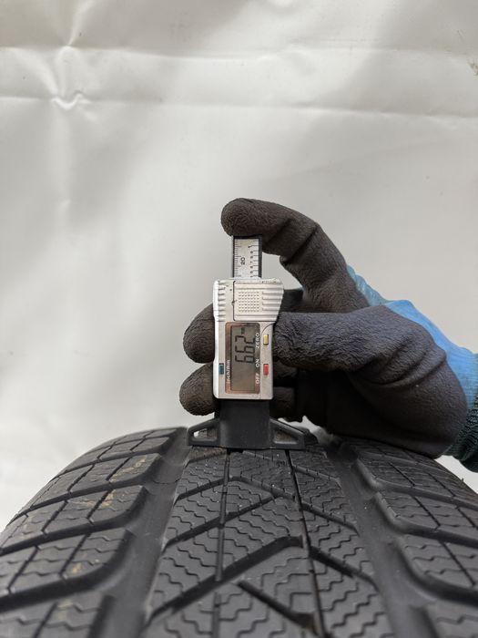 255/45/20 Pirelli Sottozero Winter 3 Run-Flat 105V