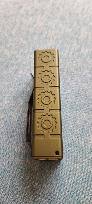 Тактичний ліхтар Moonbox від Lumintop на 12000 lumens