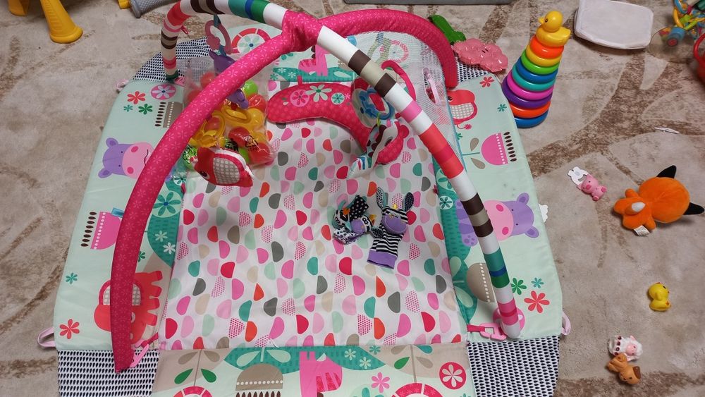 Розвиваючий килимок