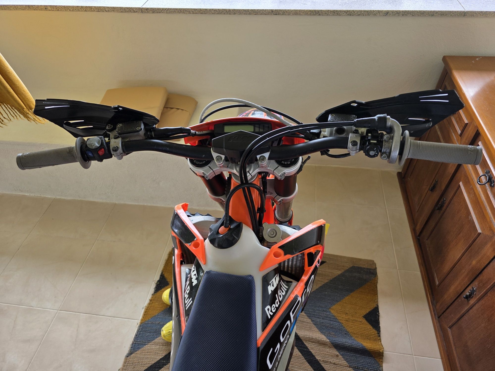 KTM exc-f 250 de 2018, matriculada