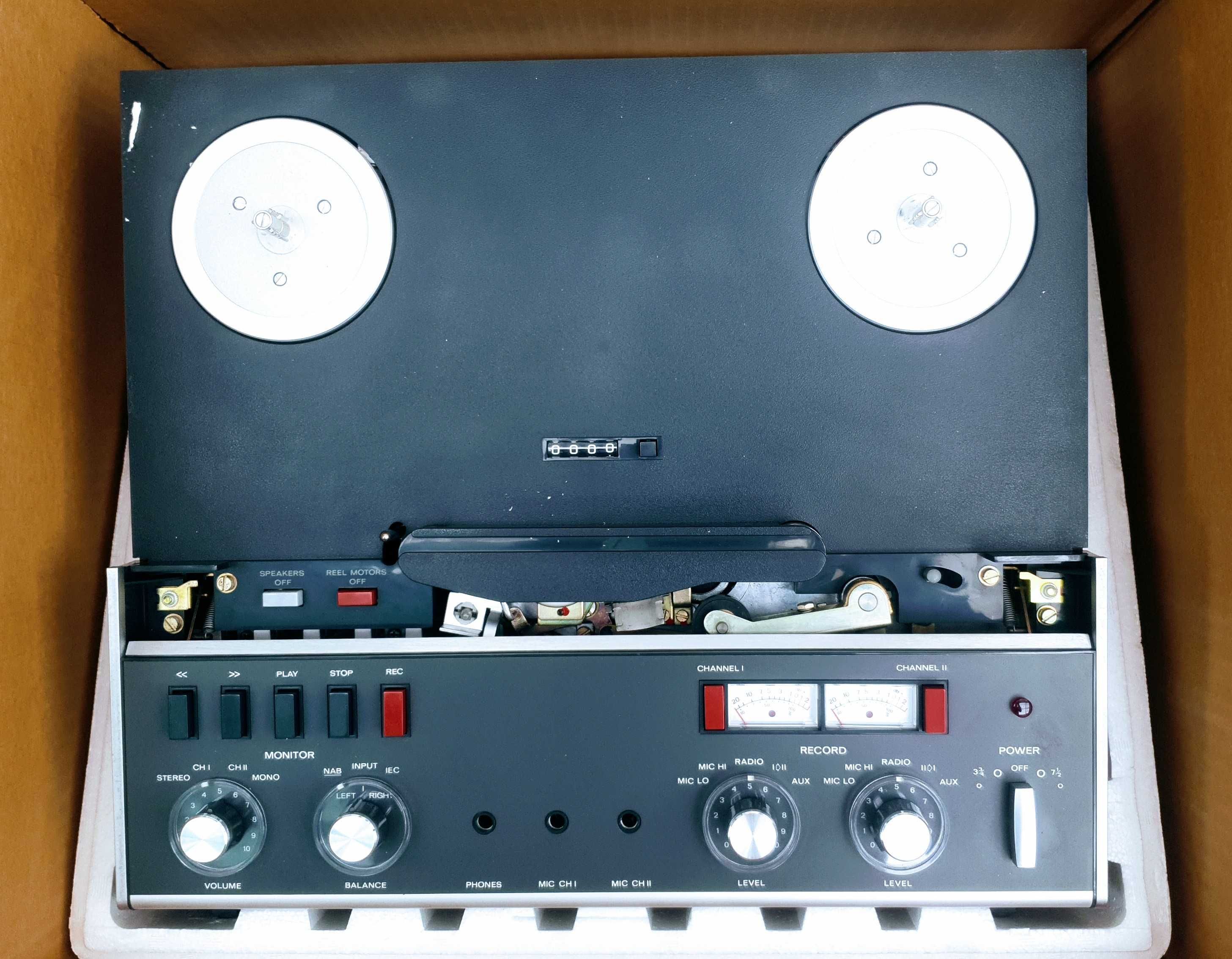 Revox A77M k2 у рідній коробці