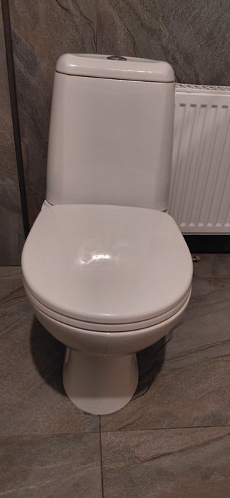 Унітаз компакт без дефектів