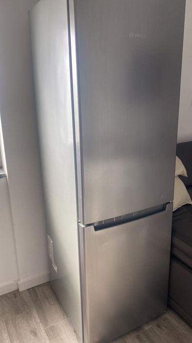 Frigorífico e máquina loiça