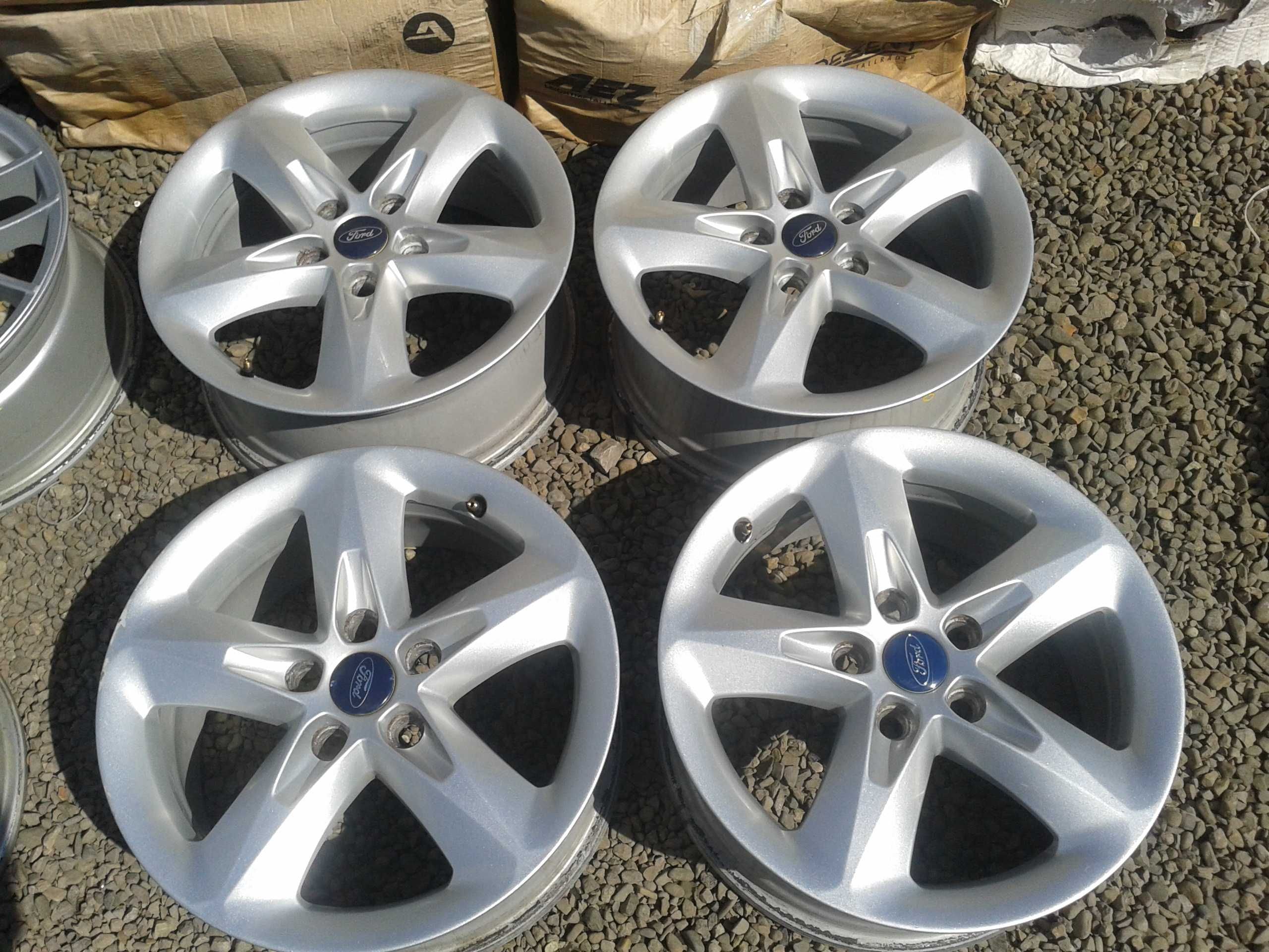 oryginalne r16 felgi volvo s40 s60 v40 v50 v60 v70 5x108 c30 xc70 c70