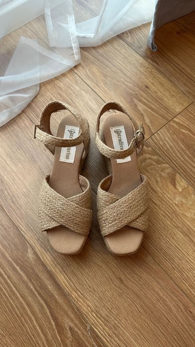 Nowe, przepiękne wiklinowe koturny Stradivarius! Hit! Okazja!