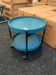mesa com rodas azul