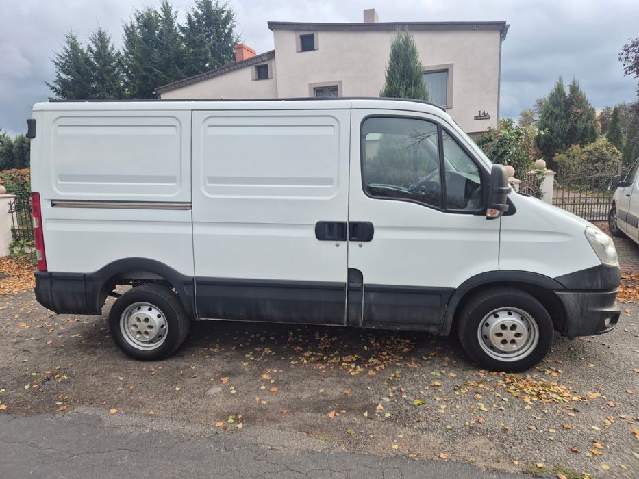 Iveco Daily klima, hak, 198 tys km udokumentowany przebieg.