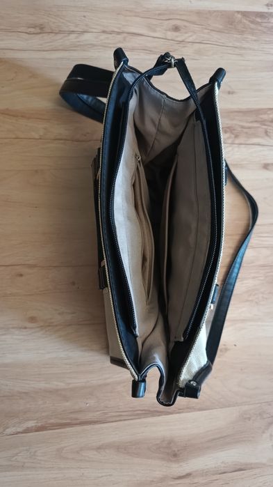 David Jones. Torebka damska kuferek Boho do ręki. Pasek na ramię A5