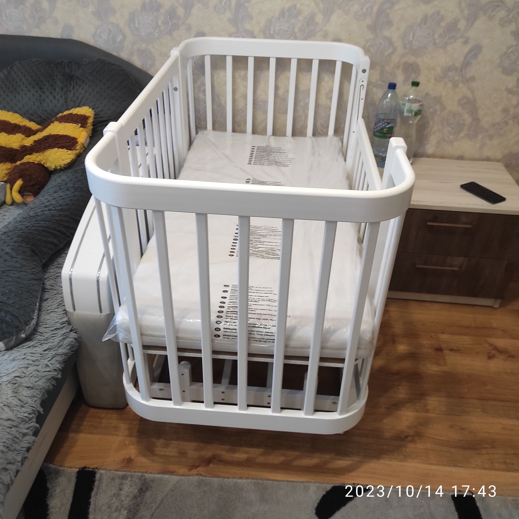 Дитяче ліжечко, ідеальний стан