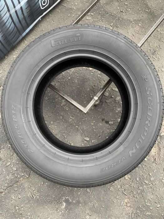 Шини 235/65 R17 Pirelli 2022 рік 6,5/6 мм