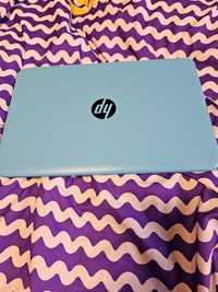 Laptop HP niebieski