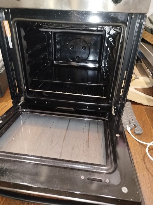 Forno elétrico em bom estado